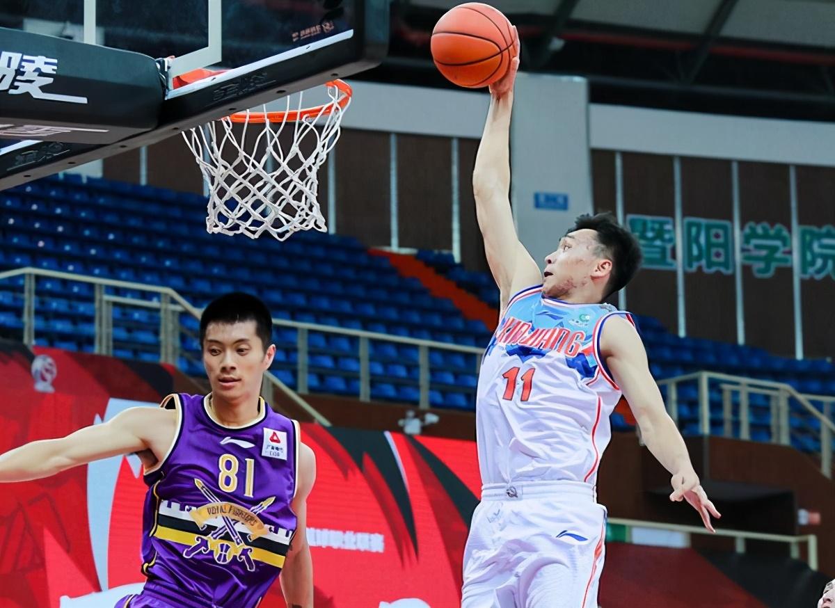 关于转会期体能课后;夏洛特黄蜂迎来里程碑备战法国杯;管理层满意;轮换策略成焦点的信息 关于转会期体能课后;夏洛特黄蜂迎来里程碑备战法国杯;管理层满意;轮换策略成焦点的信息