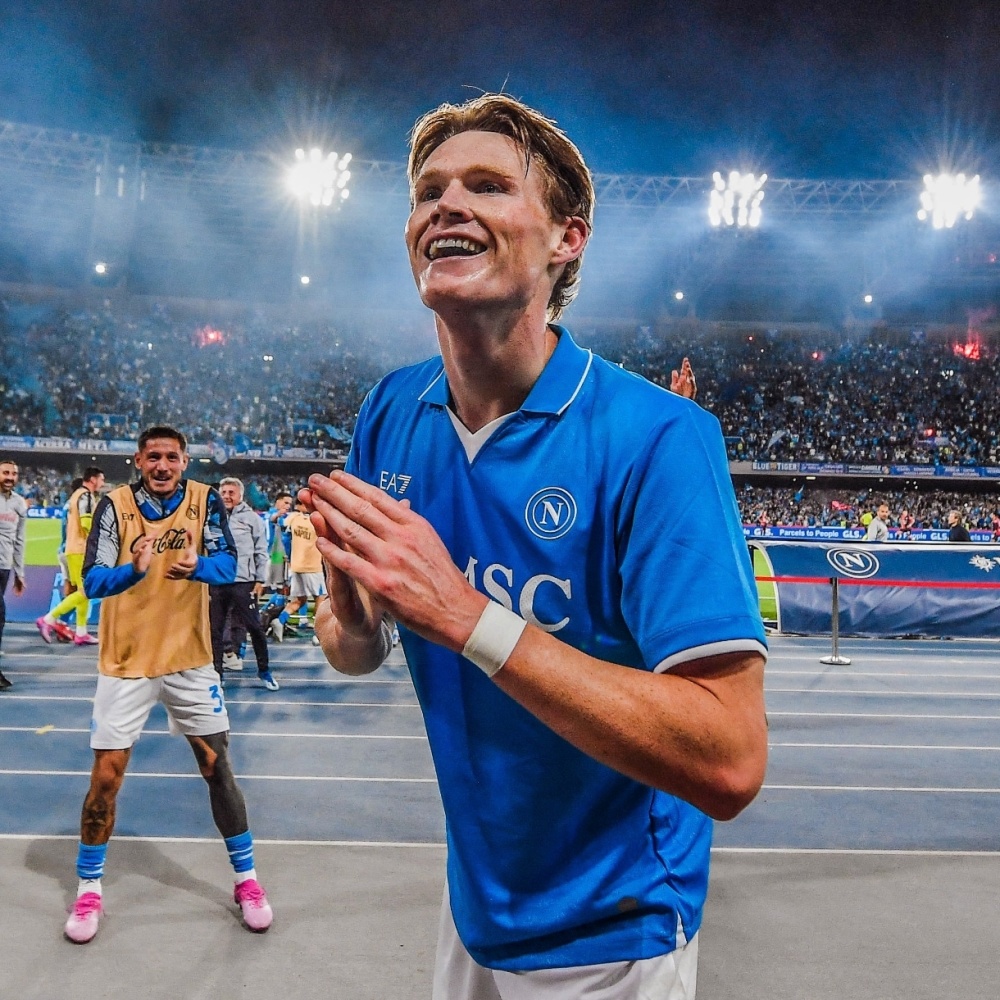 包含转折点！曼联强势反弹；意大利杯冲刺阶段攻防权衡；管理层满意；年轻球员得到机会的词条江南网页版