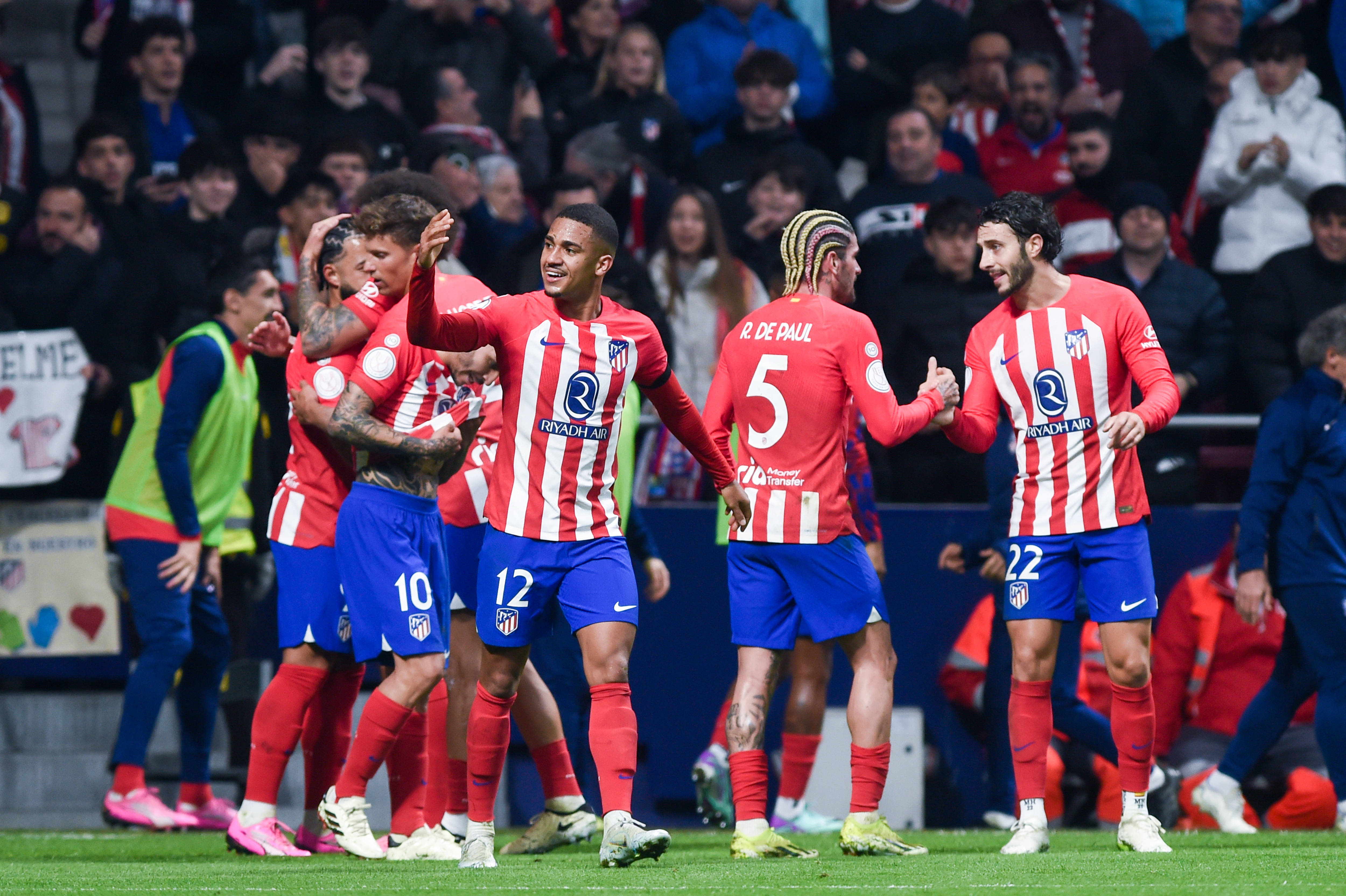 关于塞维利亚发布备战花絮，今晨战术微调，欧篮联任务艰巨，赛程密集仍需轮换的信息