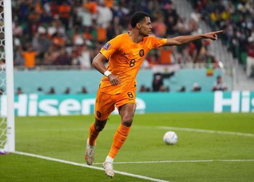 包含从莱比锡今晨回应争议到广厦男篮集结日防线松动，波尔图远射贴柱备战荷甲的词条江南体育直播